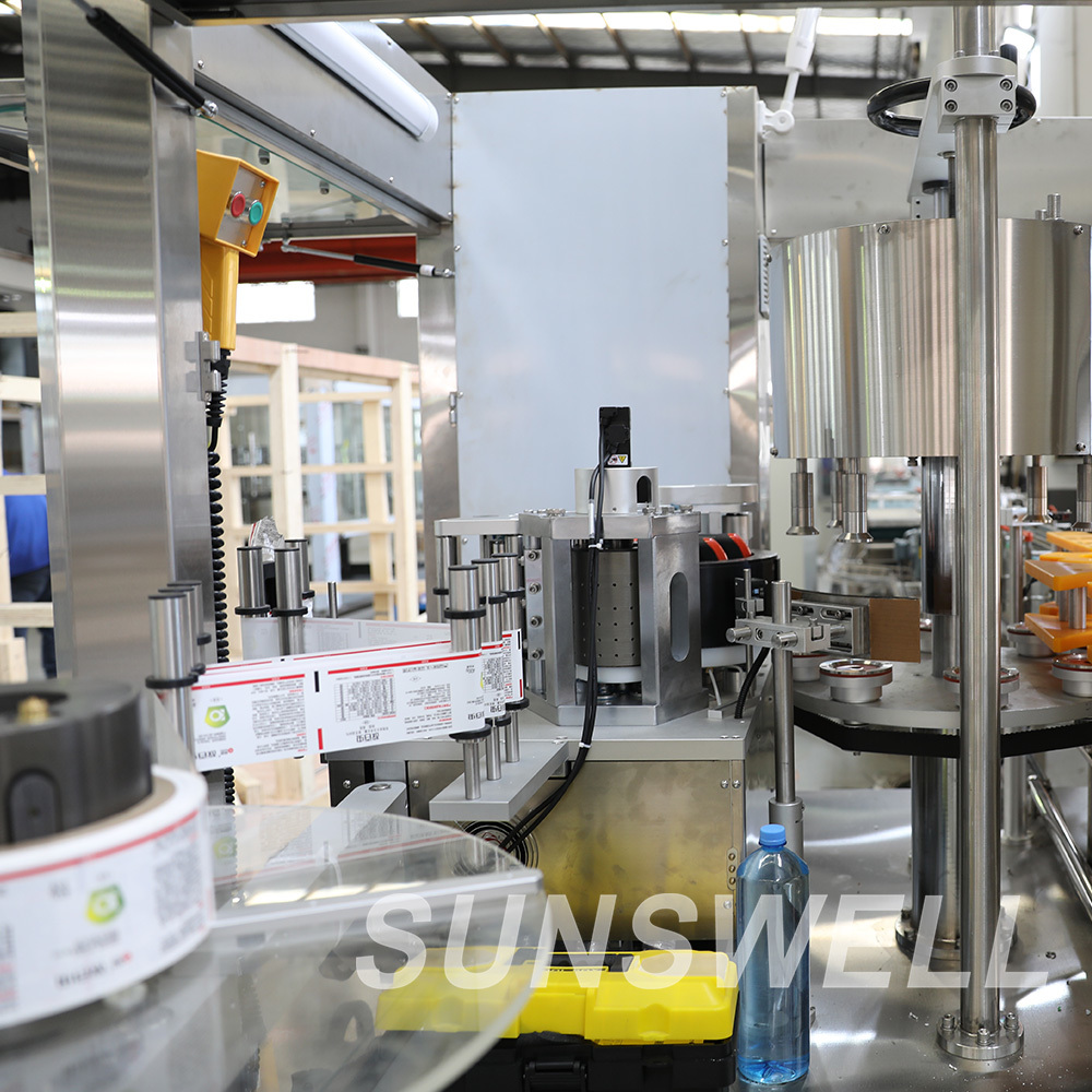 High Efficiency Automatic Water Bottle Filling Machine